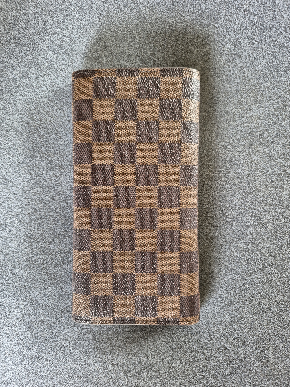 Luxury Brown Checkered Women's Wallet - Designer Style - Picture 2 of 3